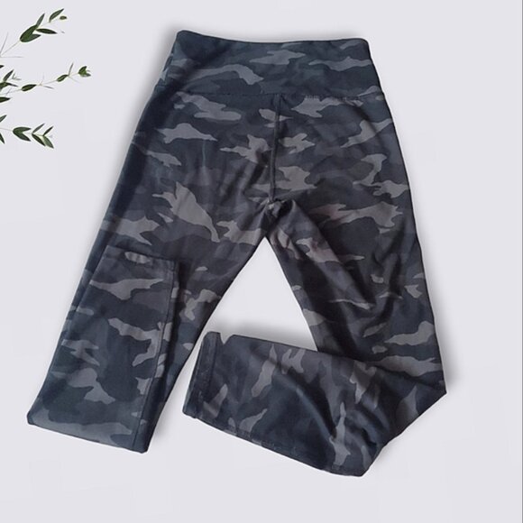 Zobha Camo Leggings- Size M - Picture 9 of 12
